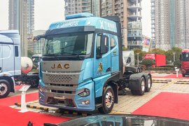 飙升至580马力！星耀X7燃气重卡来袭 一身全是“真功夫”