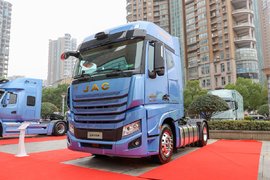 520马力+AMT+气囊悬挂！还支持L2+级辅助驾驶 跨越K7跑干线快递绝配