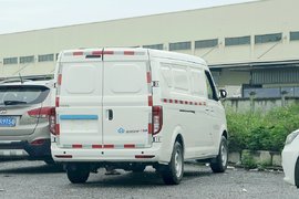 东南西北中市占上牌观察室丨广州上牌11 面包车占比上升明显