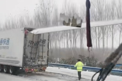 ��ֵ�������Ҷ�ᴩ������ ��ͨ��ͨ��!