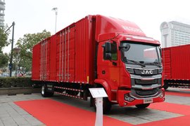 搭载10米长货厢 245马力配8档变速箱 格尔发A5LIII速报