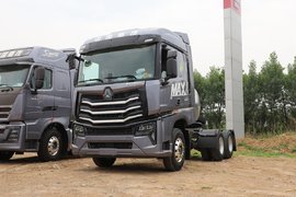 报价40万出头 搭载460马力燃气机 豪沃Max 6x4牵引车速报
