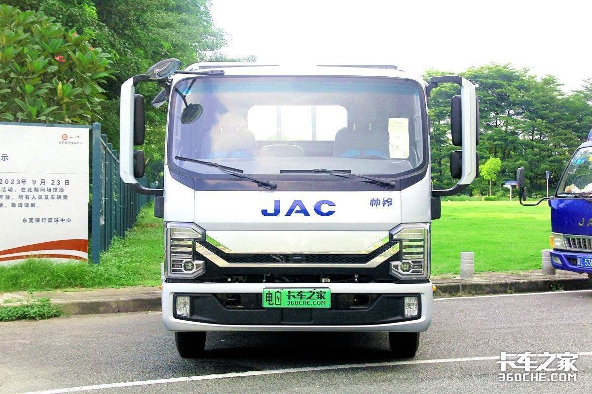 ��죿���̣�һ�ĸ���˭���ʺ���