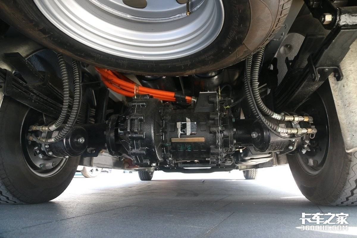 ��죿���̣�һ�ĸ���˭���ʺ���