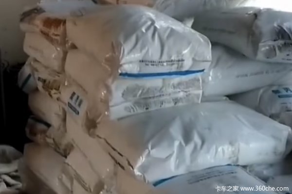 卡友拉塑料颗粒被索要小费 不给就挑理由拒收货物！