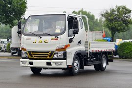 江淮1卡骏铃金元宝速报：140马力云内D20上身 额定载重2.4吨！