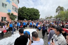 ������ѩ�������������������Ҹ�