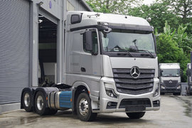 OM471+9气囊+顶尖安全配置 图解奔驰Actros 6×2R