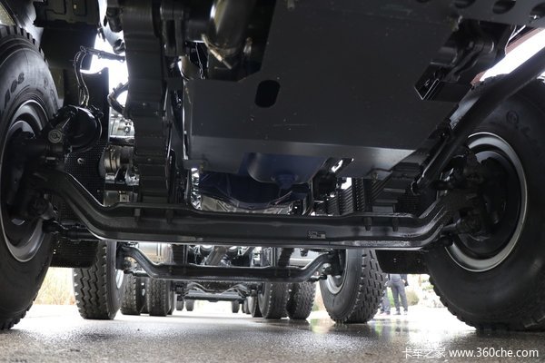 430马力潍柴+法士特 配备平地板驾驶室 乘龙H5V渣土车将舒适度拉满！
