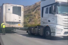 ���ſ��ŷּ��ˣ��ҳ��ڸ�����ͷ�ҷ���