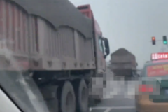 ���ϴ�������Ŵ���� Ů�ӱ�ʾ������