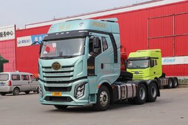 不止是动力链全新升级!解放J6V图解 超1米宽卧铺 堪称移动之家