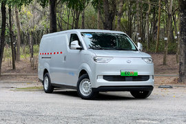 空车每度电跑6.18公里？试驾瑞驰EC75长续航版电动面包车