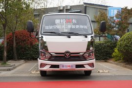 带卧铺的蓝牌小卡 122马力输出 报价8.79万的奥铃M卡速报