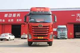 六缸、AMT、超长货厢、重卡驾驶室 6x2载货车盘点 你想要的全有