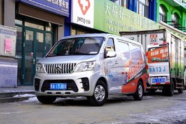 天然气"面包车" 每公里4毛真省钱！新长安睿行M60双开门大货箱！