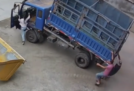 货车突然溜坡 女子赶紧跳上车及时刹车 网友：纵身一跃的样子太帅了