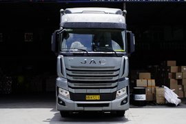 论大空间 高颜值没输过谁!680马力跨越K7 纯平地板1米宽卧铺