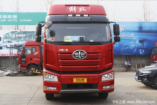 解放经典车型J6P速报 460马力输出 报价34.50万元！