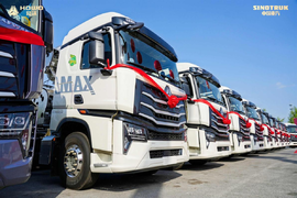 与高温“冷”战到底|100辆豪沃冷鲜峰交车仪式圆满落幕