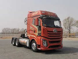 600马力4气瓶组合! 解放J6V新车将登场 气瓶或将超过3000升