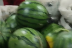 两吨多水果不够?卡友质疑高速绿通收费