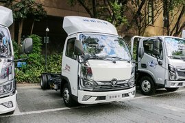 轻卡太大微卡太小?试试2024款自动档奥铃M卡配独悬!