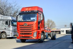 �п�һ�ܺ��ĳ��ͣ�һ����Ű԰�ǰ��