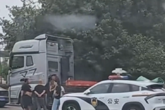 6�³����п��ѵ��� ���˺���ֹͣ�ھ���