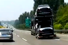 ���˳�������������β ˾��������ס