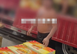 不买水不卸？广东江门货车卸货时装卸工要求司机买水 到底该不该买？