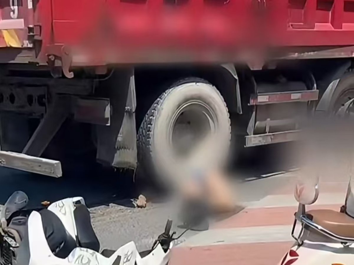 揭阳一女子骑车被货车碾压去世 文章图片