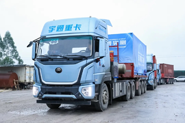 刷新纯电重卡续航新高度 宇通600度纯电牵引车新品上市!