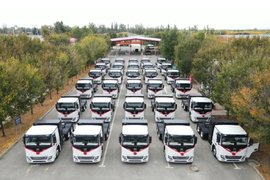 脱碳“换”绿进行时!徐工新能源重卡批量交付西北