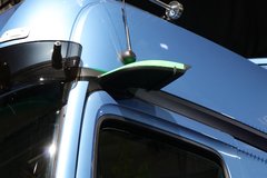 ������ʵ����ͷ�� ��С���˵��Ӻ��Ӿ�