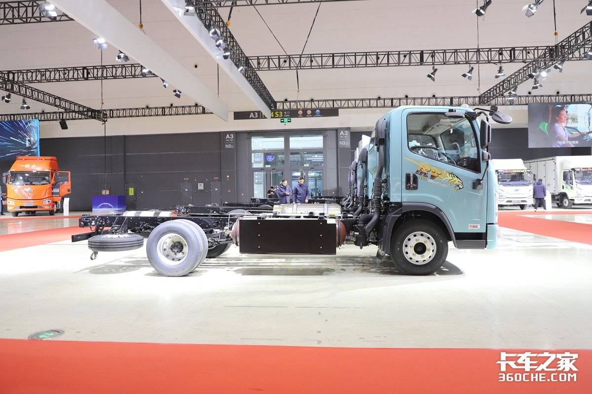 销量王再升级 全新燃气机+更个性外观内饰 这样的虎V你见过吗!