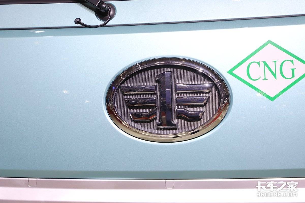 销量王再升级 全新燃气机+更个性外观内饰 这样的虎V你见过吗!