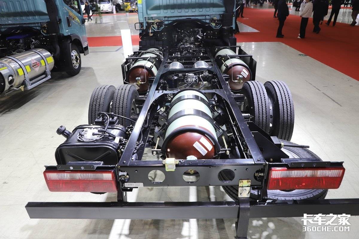 销量王再升级 全新燃气机+更个性外观内饰 这样的虎V你见过吗!