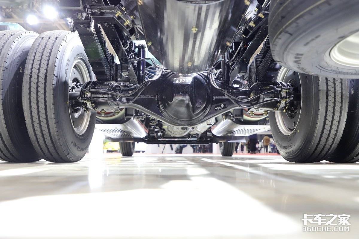 销量王再升级 全新燃气机+更个性外观内饰 这样的虎V你见过吗!