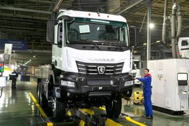 KAMAZ 逆境突围：推出反制裁产品 KAMAZ-65955