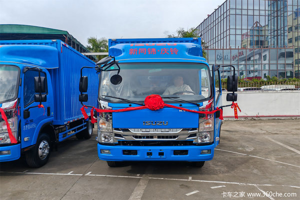 “一芯向上 码力全开”庆铃五十铃大马力新600系列深圳上市