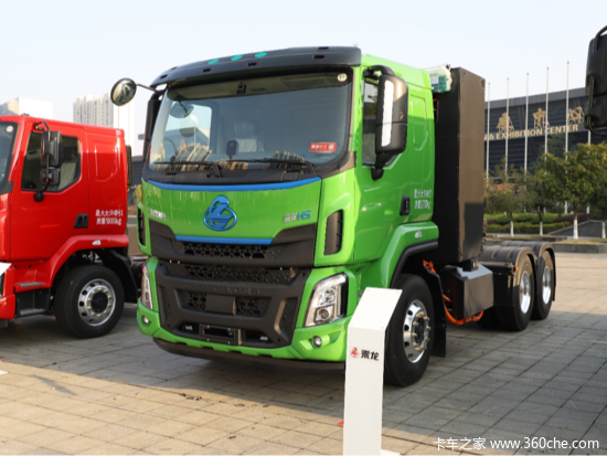 乘龙466度大电量牵引车：以卓越性能助力物流企业绿色转型