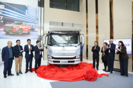 上汽跃进品牌日暨超越H500大咖新品上市活动圆满举行