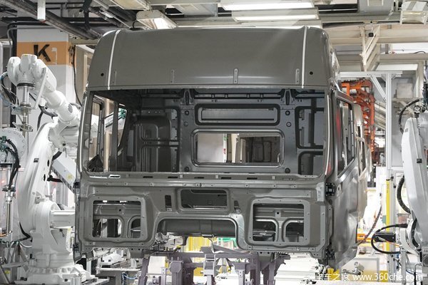 从钢板到整车 一辆高端重卡 原来是这样制造的！