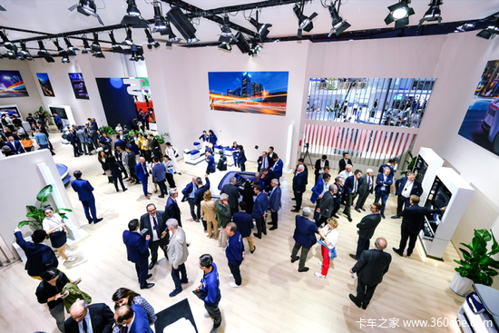 佛瑞亚亮相上海车展 以