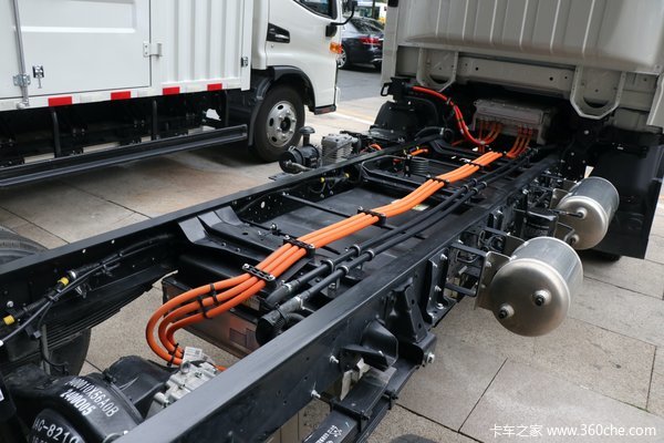 可选120度、140度、165度 江淮新能源轻卡ES9能否成为“爆款”？
