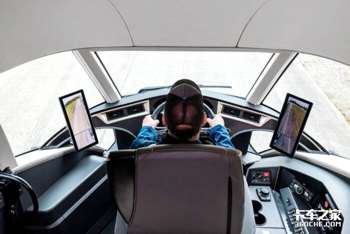 ���ͳ�����Ϯ��SuperTruckͻ�Ƶ糵Χ��