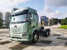 国四置换至高省11万！乘龙H5V创富版LNG牵引车重磅来袭
