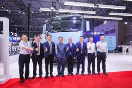 庆铃集团西洽会重磅发布超充重卡铃界