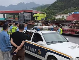 又一地方出手了 陕西多地高速口严格治超！